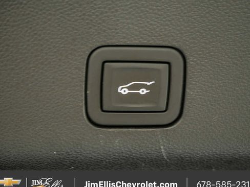 Certified 2025 Chevrolet Tahoe LT RWD image 34