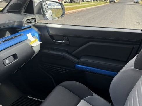 New 2025 Toyota Tacoma TRD Sport image 30