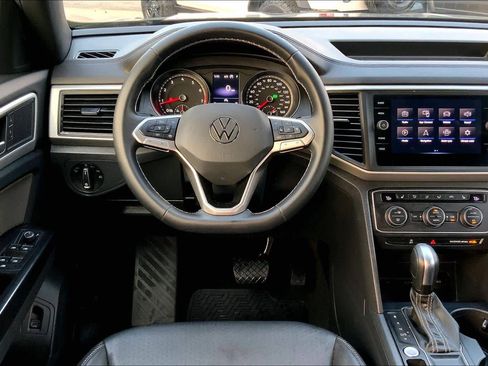 Used 2021 Volkswagen Atlas Cross Sport SE image 7