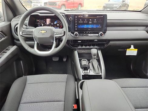 New 2026 Chevrolet Colorado W/T image 9