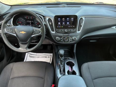 Used 2021 Chevrolet Malibu LS FWD image 22