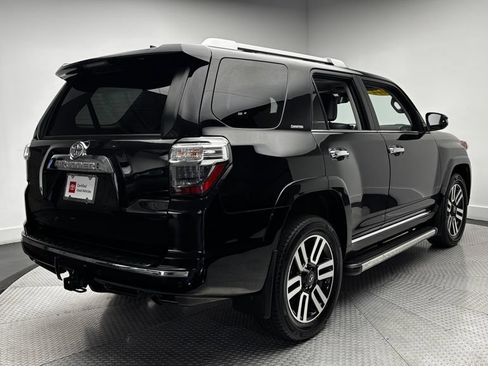 Used 2022 Toyota 4Runner Limited AWD/4WD image 39