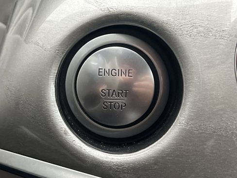 Used 2015 Mercedes-Benz S 550 Sedan image 8