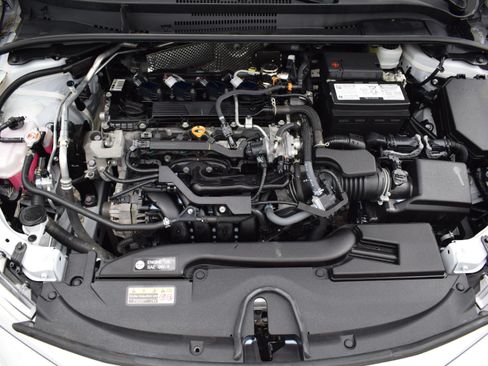 Used 2024 Toyota Corolla LE FWD image 9