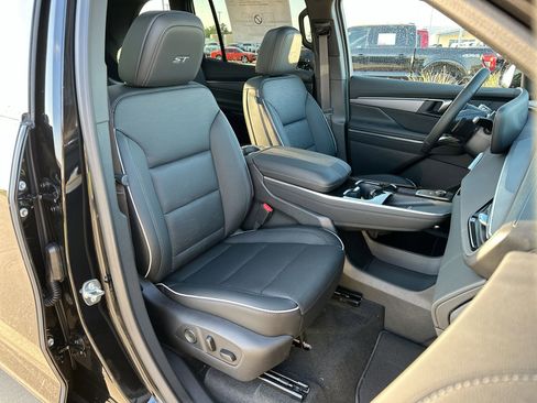 New 2026 Buick Enclave Sport Touring FWD image 28