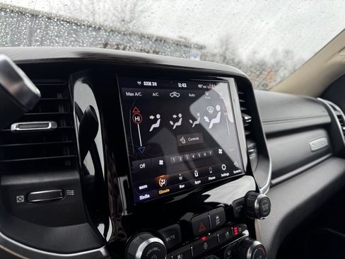 Used 2019 RAM 2500 Laramie image 17