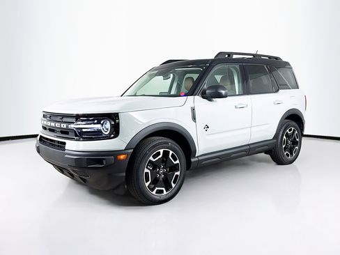 Used 2024 Ford Bronco Sport Outer Banks AWD/4WD image 4