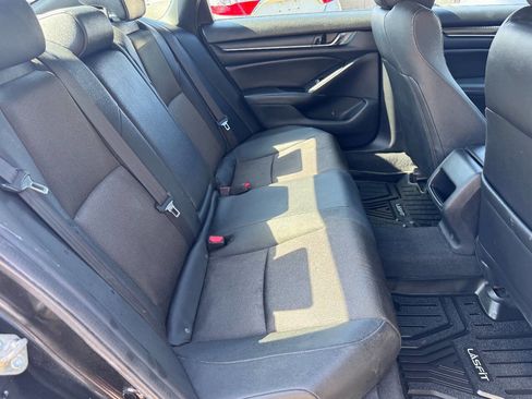 Used 2019 Honda Accord Sport image 7