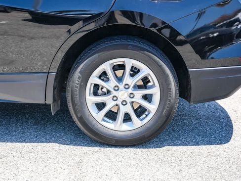 Used 2021 Chevrolet Equinox LT w/ Driver Convenience Package FWD image 10