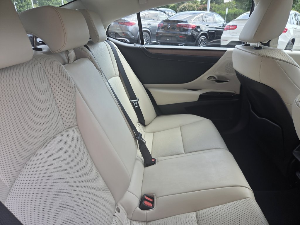 Used 2023 Lexus ES 350 w/ Premium Package FWD image 34