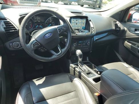 Used 2018 Ford Escape Titanium w/ Ford Safe & Smart Package FWD image 10