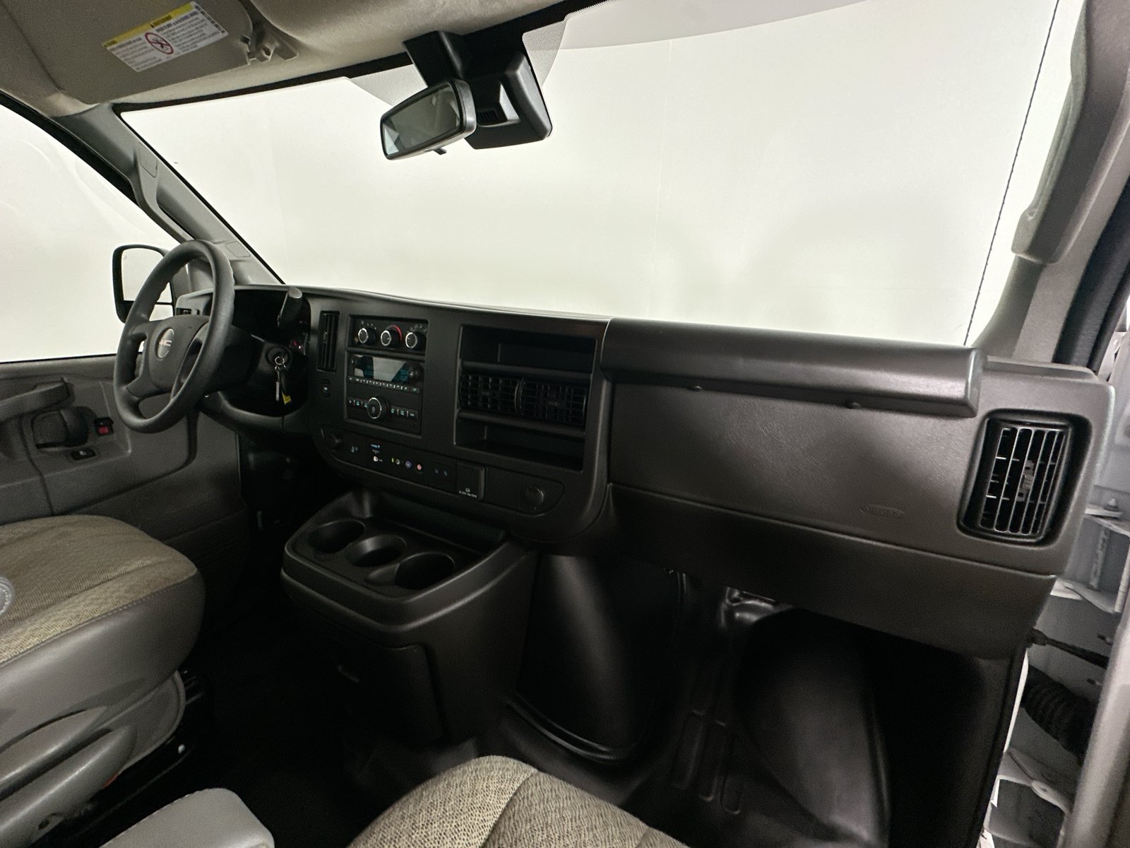 Used 2025 GMC Savana 2500 w/ Enhanced Convenience Package RWD image 37