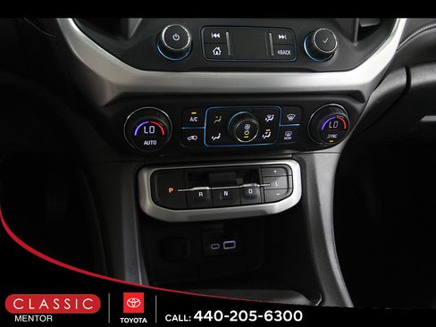 Used 2021 GMC Acadia SLT w/ Premium Package AWD/4WD image 16
