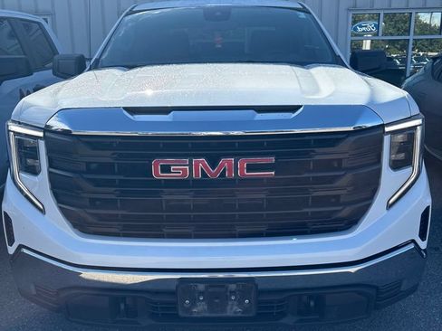 Used 2023 GMC Sierra 1500 Pro w/ Pro Value Package AWD/4WD image 6