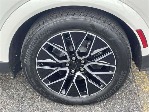 Used 2025 Ford Mustang Mach-E Premium image 9