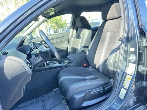 Used 2025 Honda Civic Sport image 14
