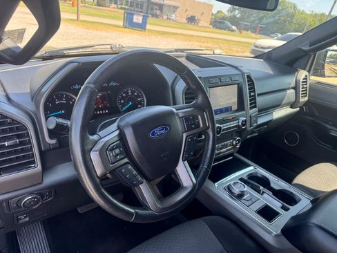 Used 2020 Ford Expedition XLT RWD image 14