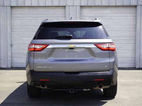Used 2019 Chevrolet Traverse LT w/ LT Premium Package AWD/4WD image 4