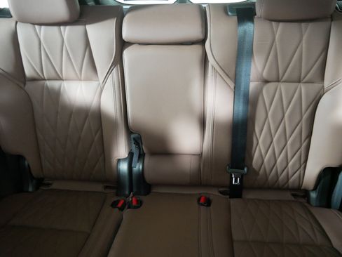 New 2025 Mitsubishi Outlander SEL image 3