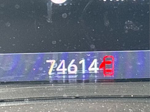 Used 2021 GMC Terrain SLT image 16