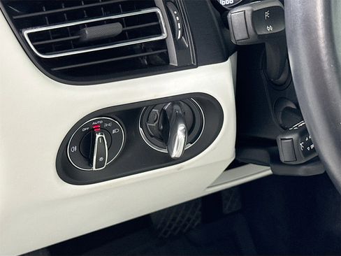 Certified 2022 Porsche Macan GTS image 35