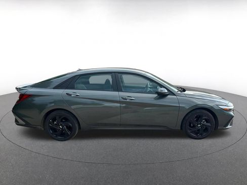 Used 2026 Hyundai Elantra Sport FWD image 18