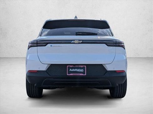 New 2026 Chevrolet Equinox EV LT image 6