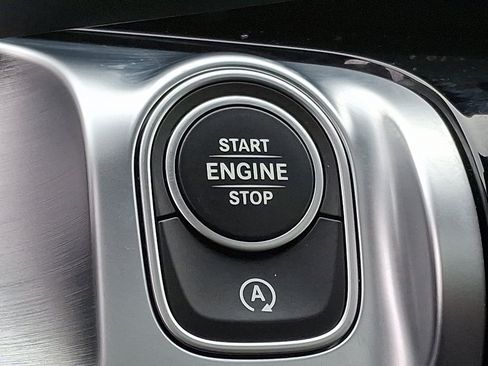 Certified 2022 Mercedes-Benz GLB 250 4MATIC image 22