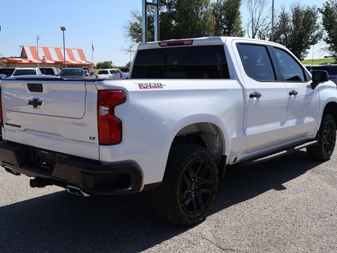 Used 2024 Chevrolet Silverado 1500 LT Trail Boss w/ Convenience Package II AWD/4WD image 9