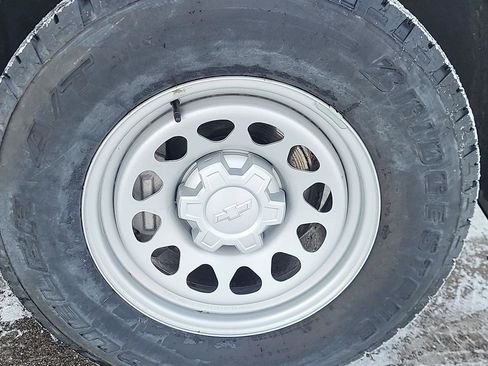 Used 2024 Chevrolet Silverado 1500 W/T w/ Z71 Off-Road Package image 14