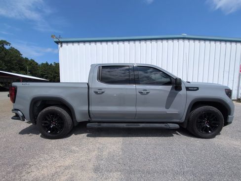 Used 2024 GMC Sierra 1500 Elevation w/ LPO, Elevation Black Package AWD/4WD image 9
