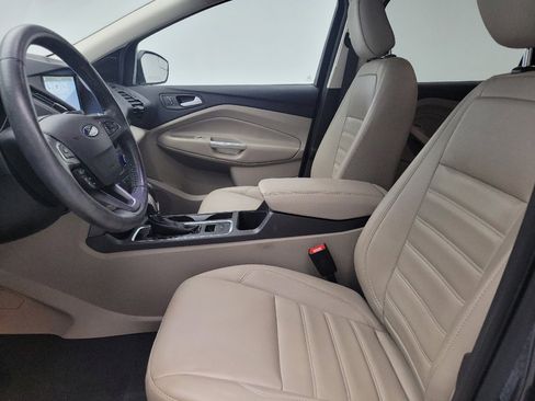 Used 2019 Ford Escape SEL image 17