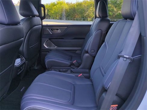 New 2026 INFINITI QX80 4WD image 14