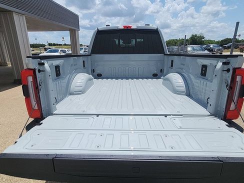 New 2026 Ford F250 Platinum w/ Tremor Off-Road Package AWD/4WD image 27