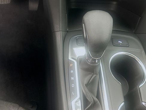 Used 2024 Chevrolet Equinox LT AWD/4WD image 24