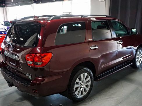 Used 2010 Toyota Sequoia Limited AWD/4WD image 36