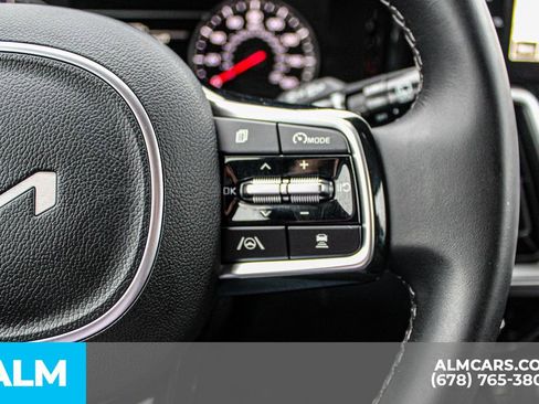 Used 2023 Kia Sorento EX image 30