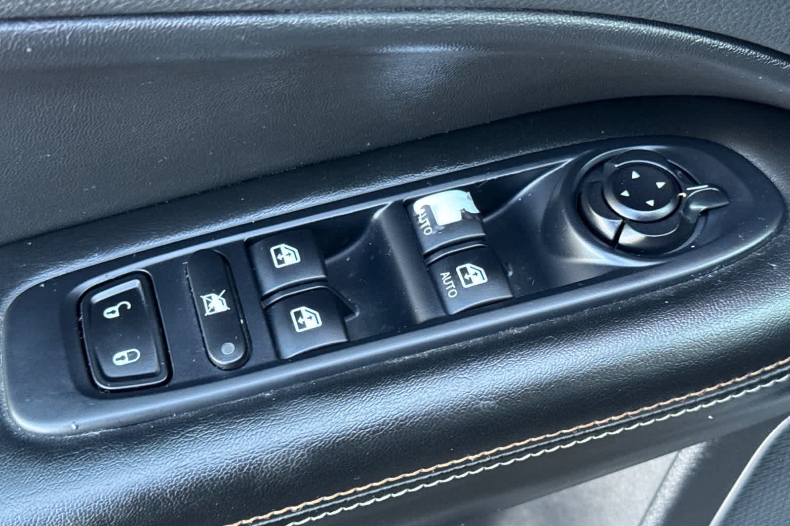 Used 2021 Jeep Compass Latitude FWD image 13