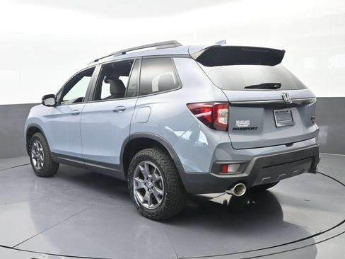 Used 2024 Honda Passport TrailSport image 4