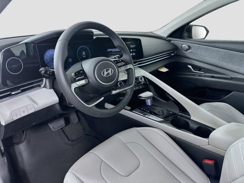 New 2026 Hyundai Elantra Limited FWD image 9