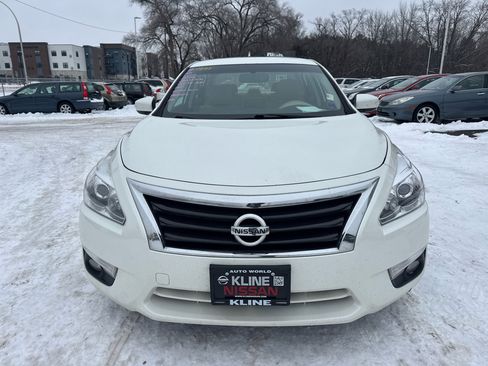 Used 2015 Nissan Altima 3.5 SL image 2