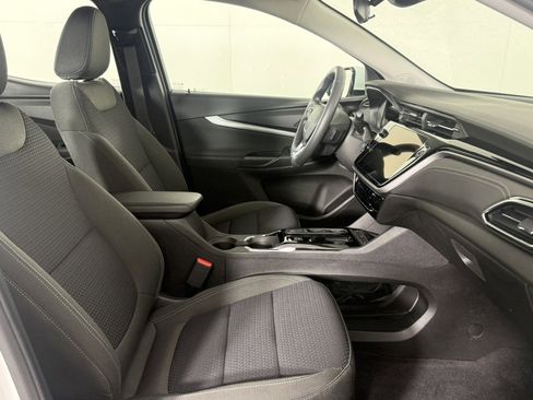 Used 2023 Chevrolet Bolt EUV LT w/ Driver Confidence Package image 10