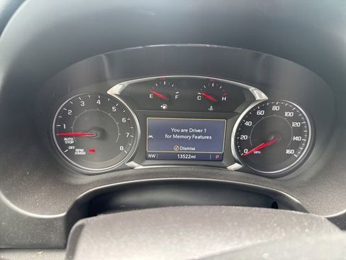 Used 2024 GMC Terrain SLT w/ LPO, Floor Liner Package AWD/4WD image 11