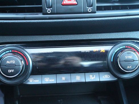 Certified 2023 Kia Forte GT-Line w/ GT-Line Premium Package image 22