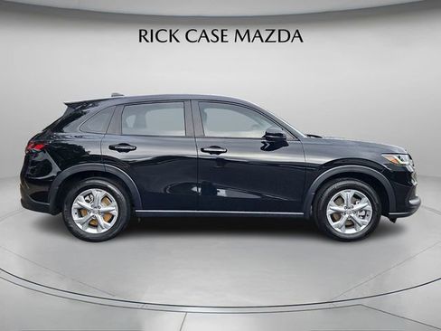 Used 2025 Honda HR-V LX image 4