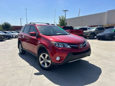 Used 2015 Toyota RAV4 XLE FWD image 1
