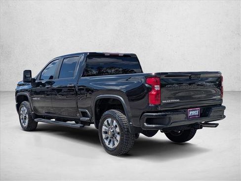 Used 2022 Chevrolet Silverado 2500 Custom w/ Custom Convenience Package RWD image 8