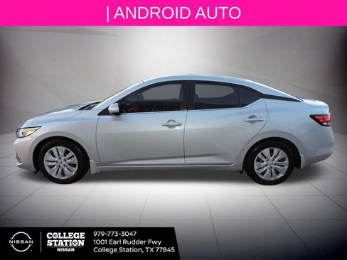 Certified 2021 Nissan Sentra S image 7