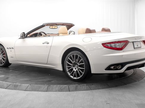 Used 2013 Maserati GranTurismo Sport RWD image 5