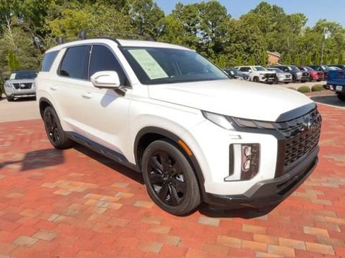 Used 2025 Hyundai Palisade XRT FWD image 3
